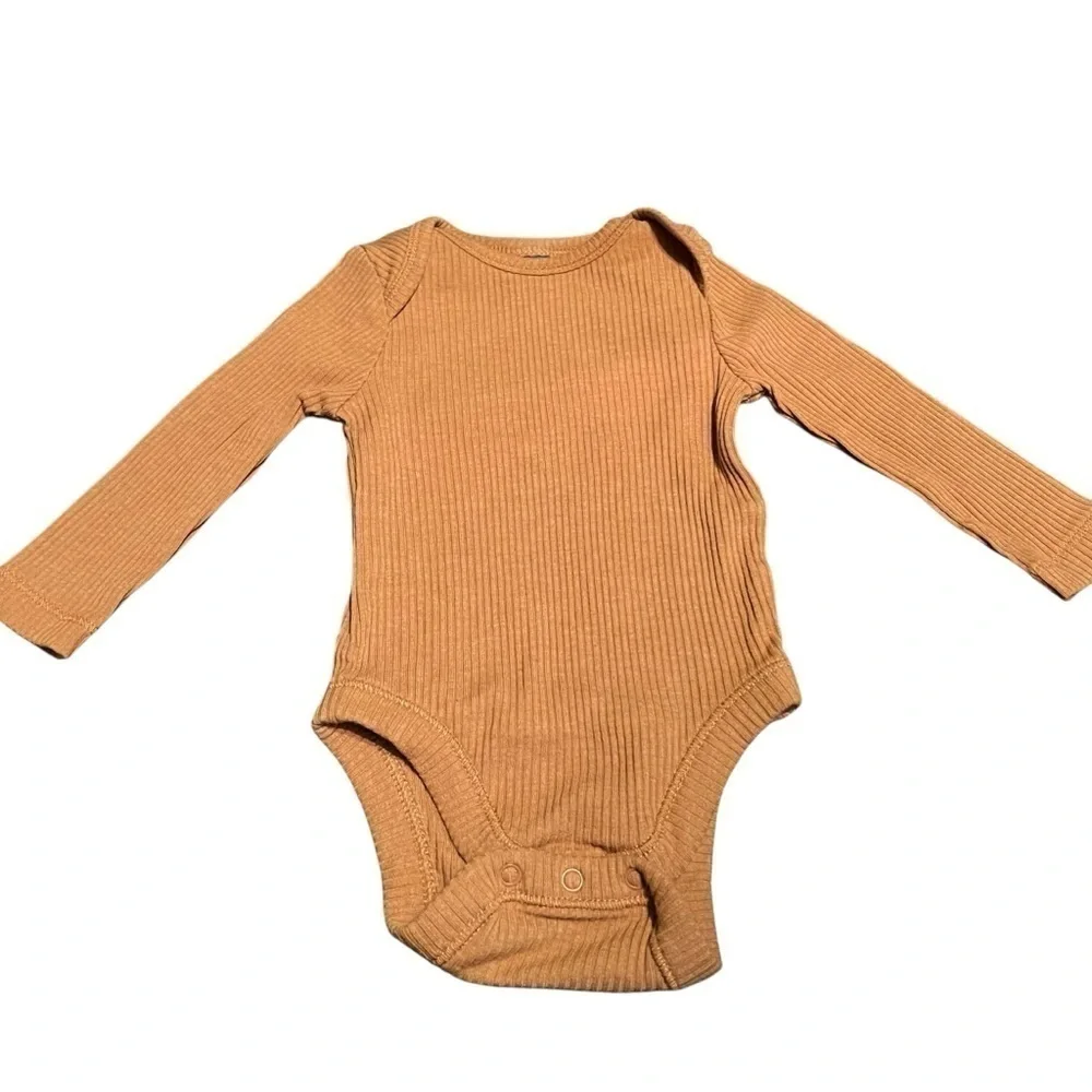 3- Old Navy Longsleeve Bodysuits 0-3 months baby